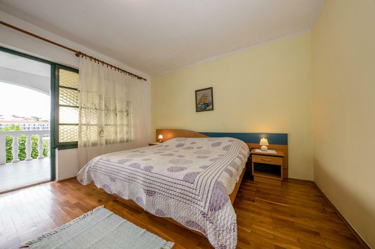 Lero Apartamento Banjol Exterior foto