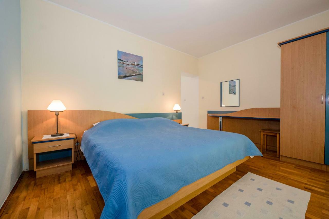 Lero Apartamento Banjol Exterior foto