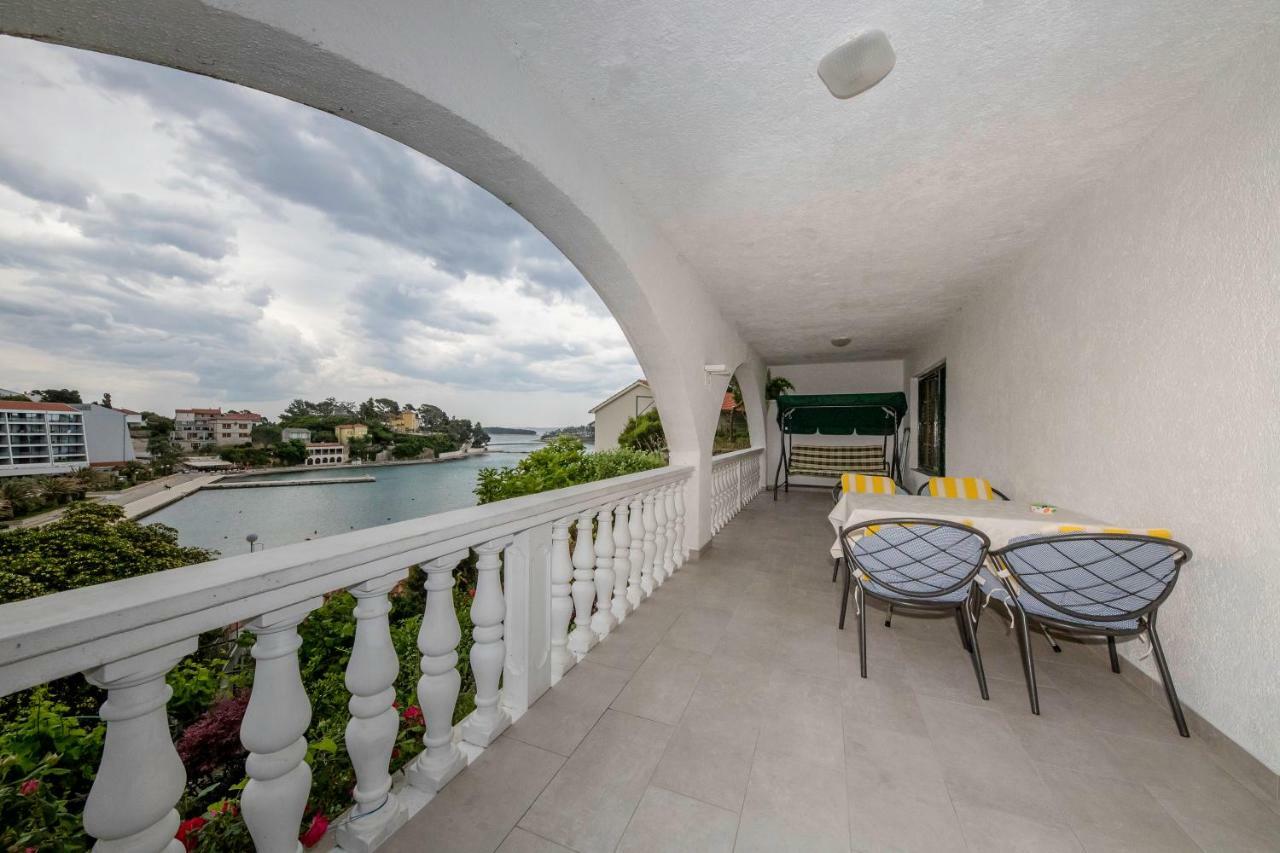 Lero Apartamento Banjol Exterior foto